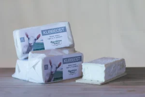 Kubbeost Geit (ca 200gr) Rueslåtten